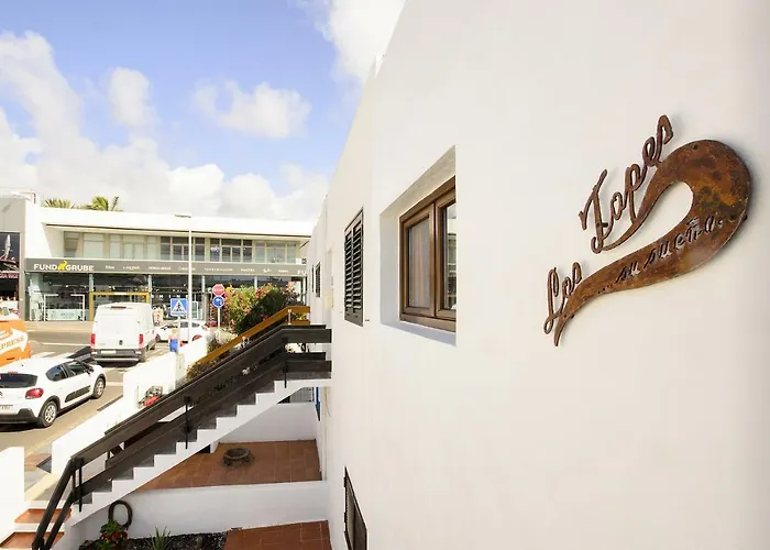 Topes Puerto del Carmen (Lanzarote)